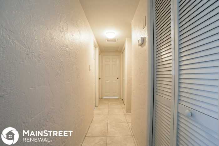 926 Lewis Dr - Photo 3 of 16
