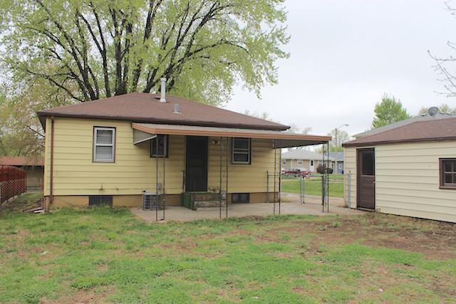 830 Groveland Street - Photo 2 of 14