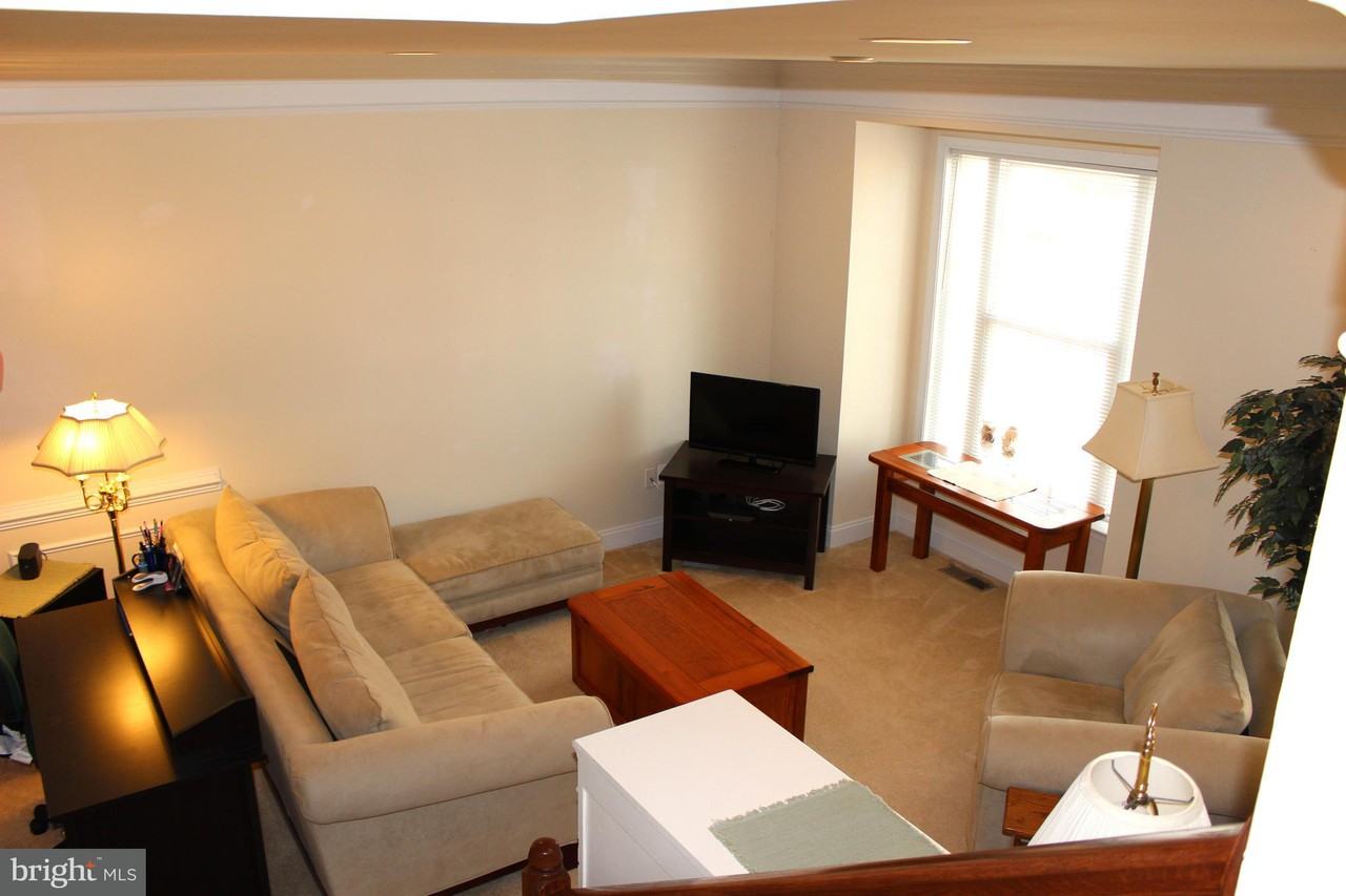 8927 Tappen Mill Way - Photo 2 of 28