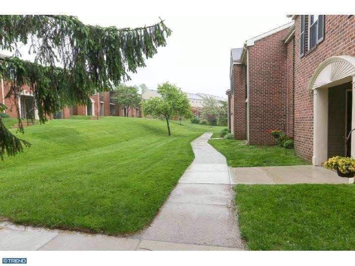 33 Hastings Ct - Photo 2 of 13