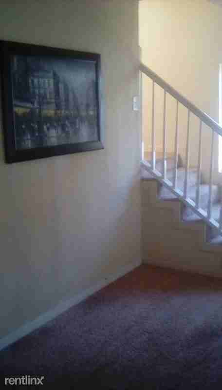 1156 Seminary Ave - Photo 3 of 7