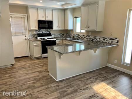 33791 Robles Dr - Photo 3 of 21