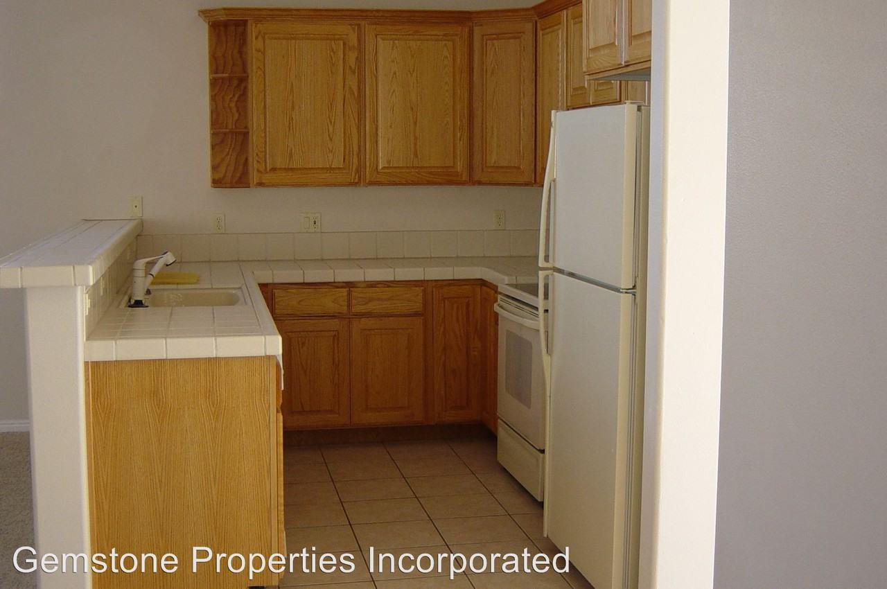 2554 W 225 N - Photo 3 of 12