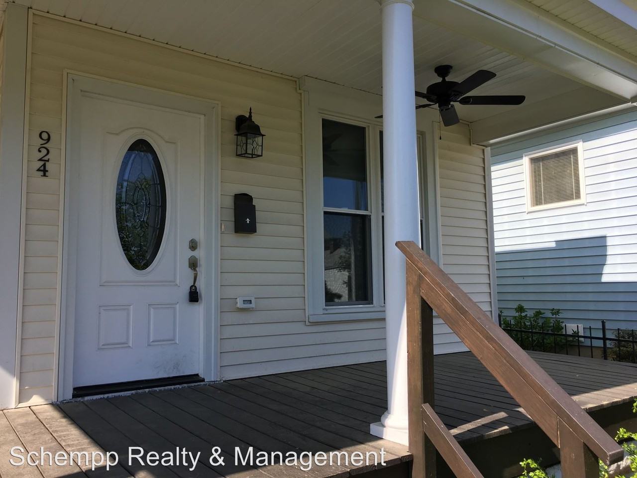 924 Lydia St - Photo 3 of 20