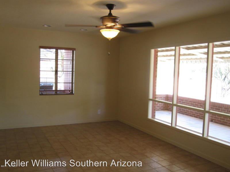 5633 E 18th St - Photo 3 of 7