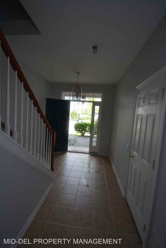 5 Ferndale Dr - Photo 2 of 12