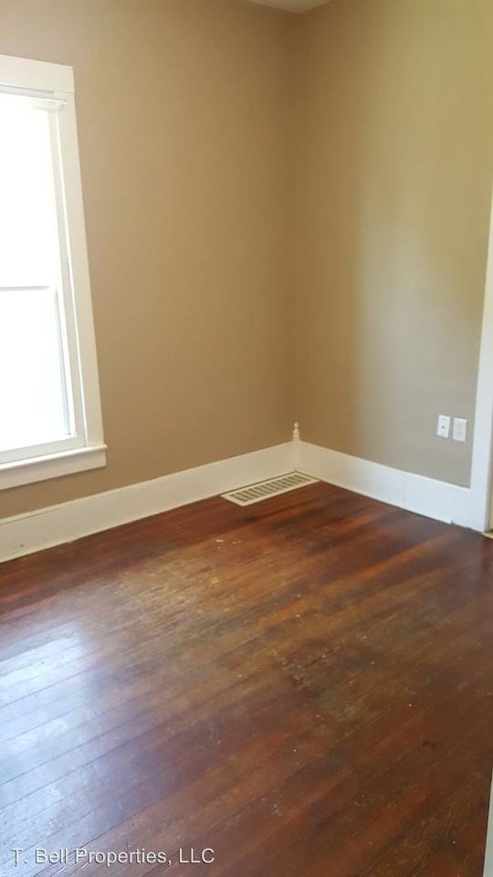 132 Brook St - Photo 3 of 16