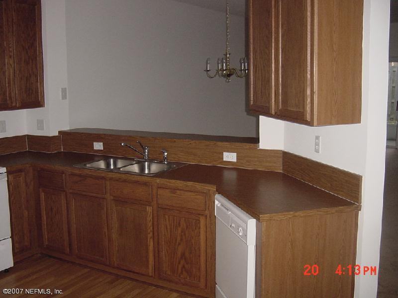 3888 Summer Grove Way N - Photo 3 of 13