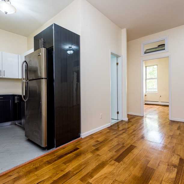 229 Jefferson Street #2r