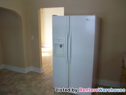 210 1st Avenue Northwest - Photo 3 of 15