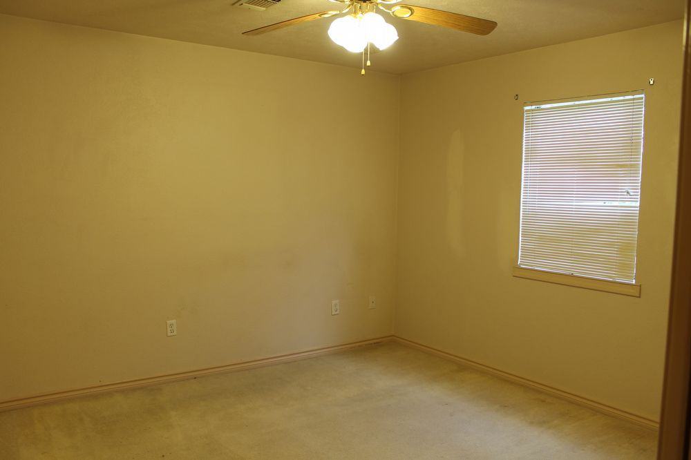 3395 Posey Ave - Photo 3 of 5