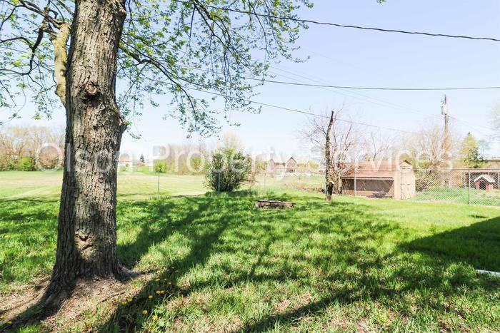 622 E 39th Ln - Photo 3 of 18