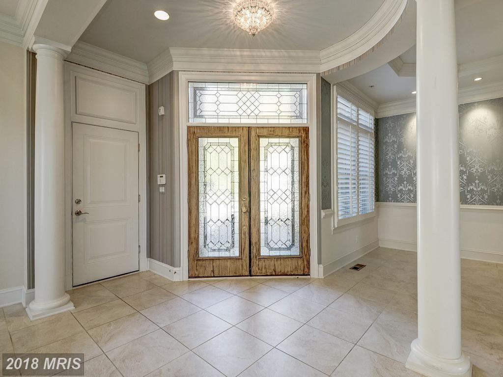 8319 Quarry Manor Terrace - Photo 2 of 28