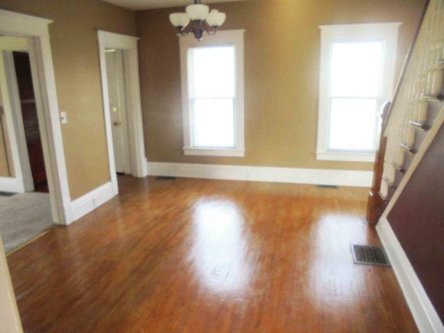 309 S Grant St - Photo 3 of 10