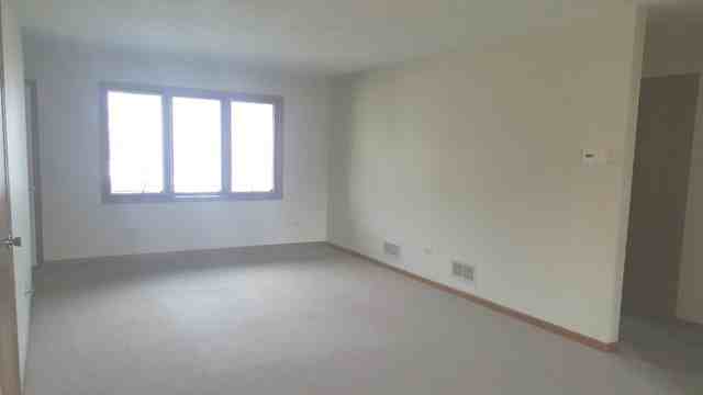 10159 W Ames Ave - Photo 3 of 14