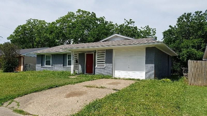 1702 Glen Key St - Photo 2 of 27