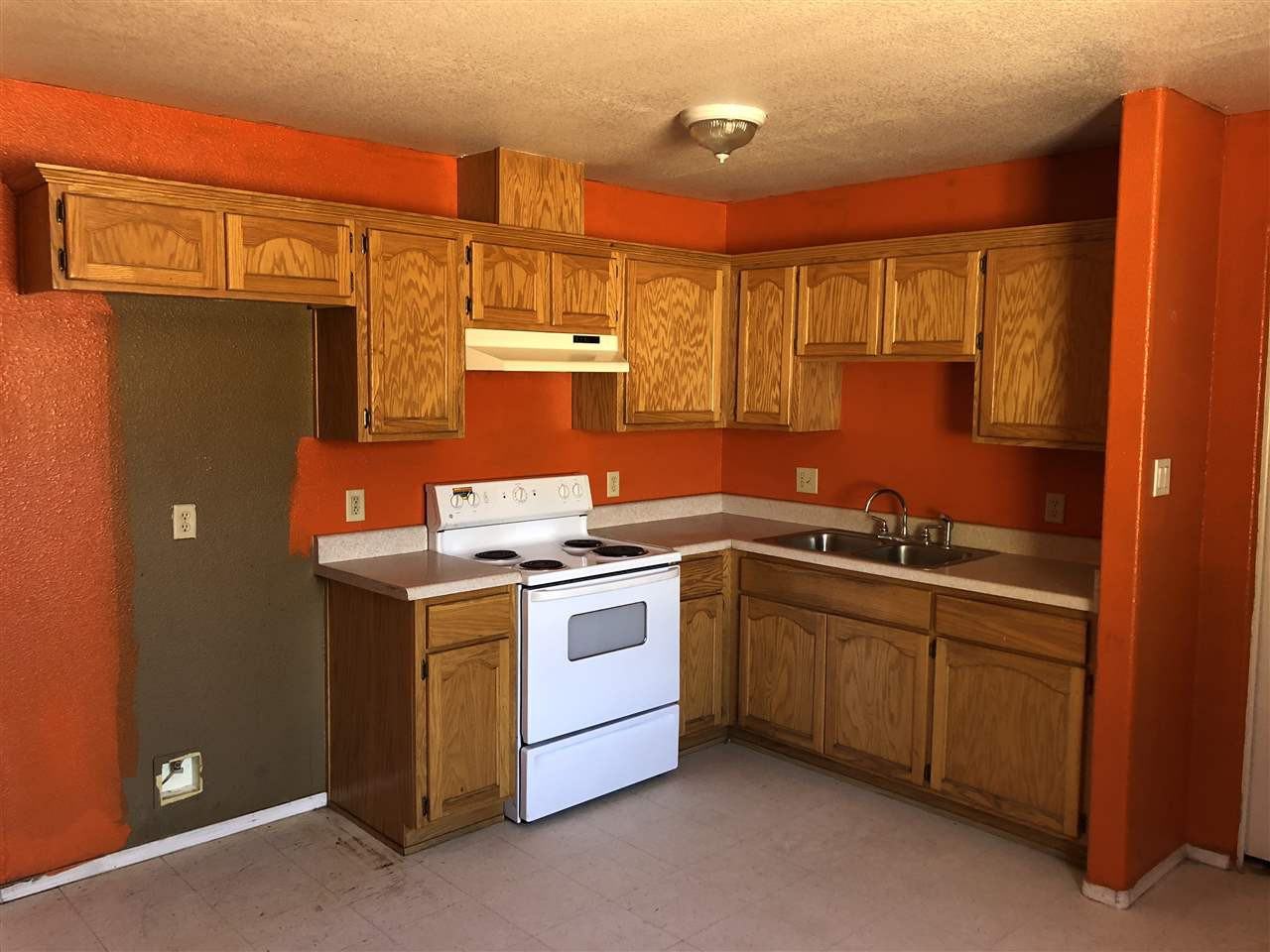 1567 East San Pedro Street - Photo 3 of 8