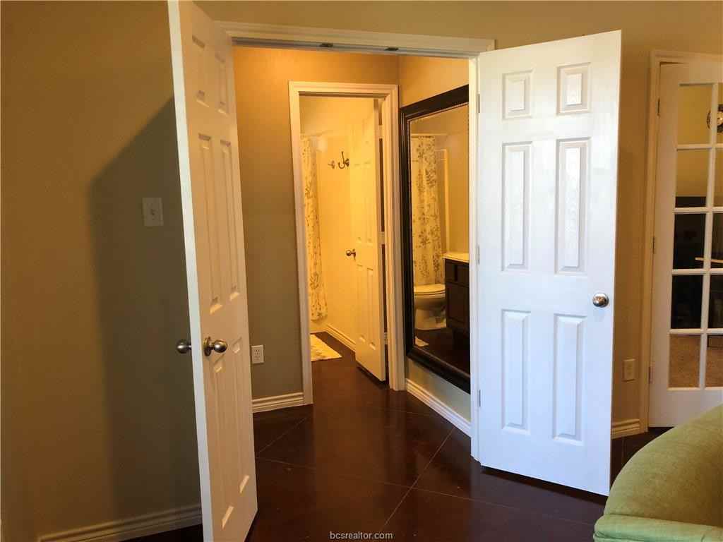 1515 Bluefield Ct - Photo 3 of 25