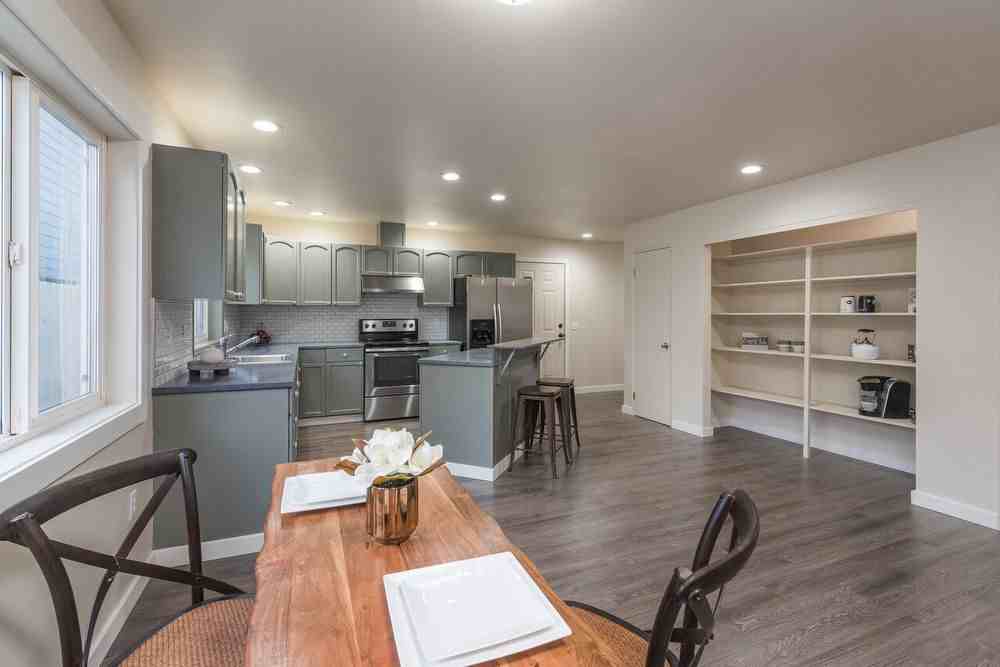 1609 I St - Photo 2 of 12