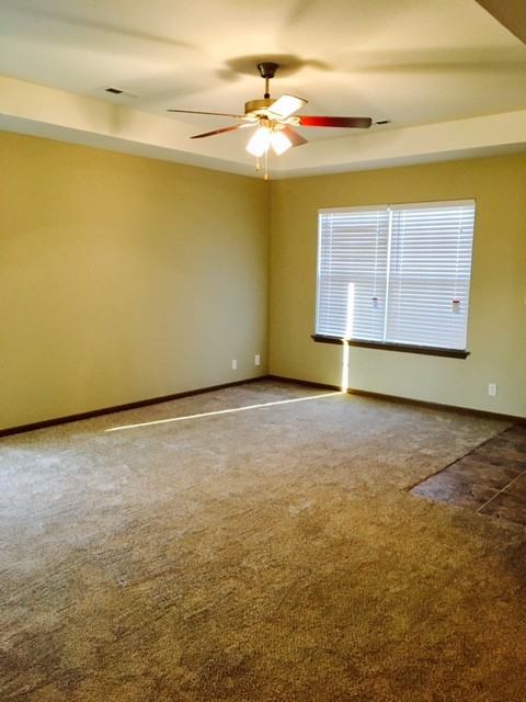 200 Palmer Ct - Photo 3 of 9