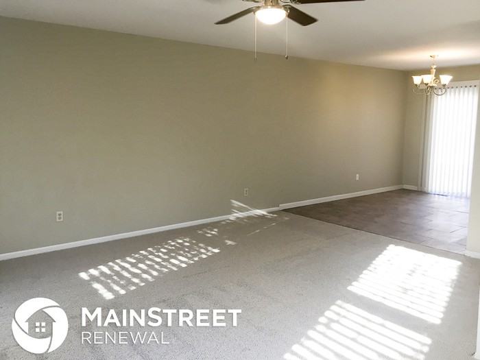 2553 Plymouth Dr - Photo 3 of 11