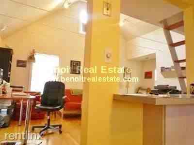 111 Beacon St - Photo 2 of 9