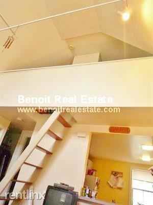 111 Beacon St - Photo 3 of 9