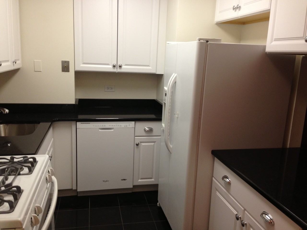 250 E 40th St #41A