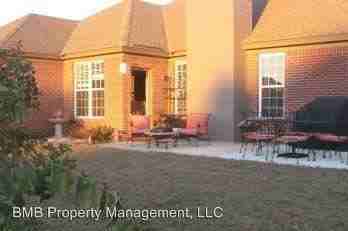 9408 Crofton Ct - Photo 3 of 10