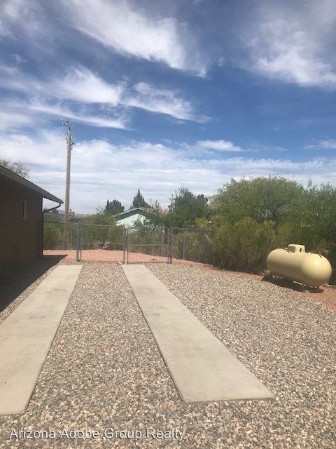 1721 Silver Spur Cir - Photo 3 of 21