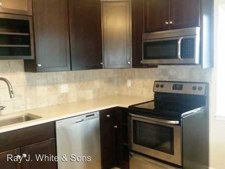 1337-1337 1/2 4TH ST. - Photo 3 of 4