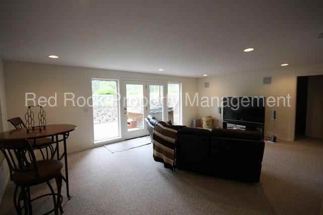 144 W Trappers Loop - Photo 3 of 10