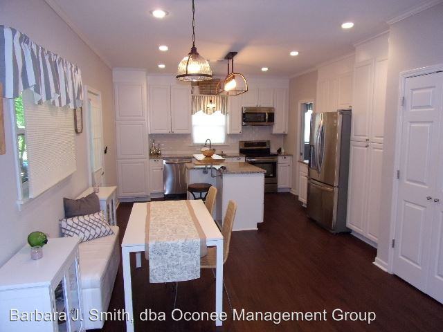 166 Hickory Point - Photo 3 of 22