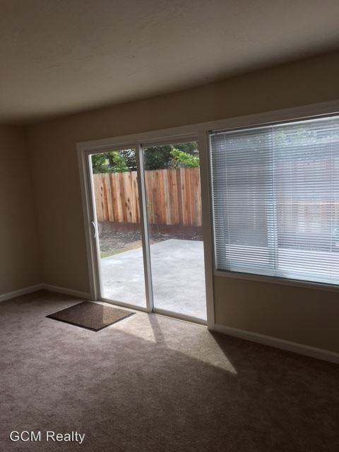 2784 Mayfair Ave - Photo 2 of 50