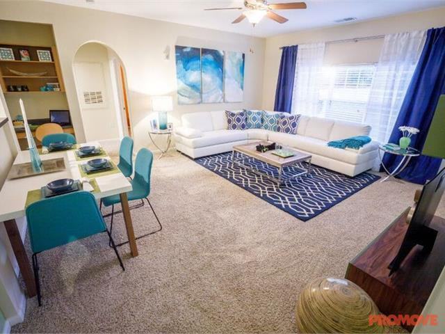 Hawthorne at Mirror Lake - Photo 2 of 10