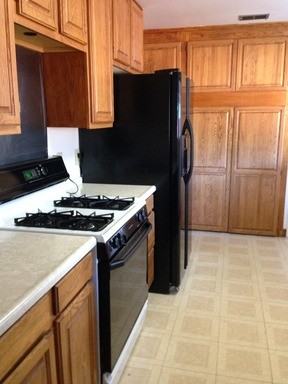 2461 Fleetwood Dr - Photo 2 of 16