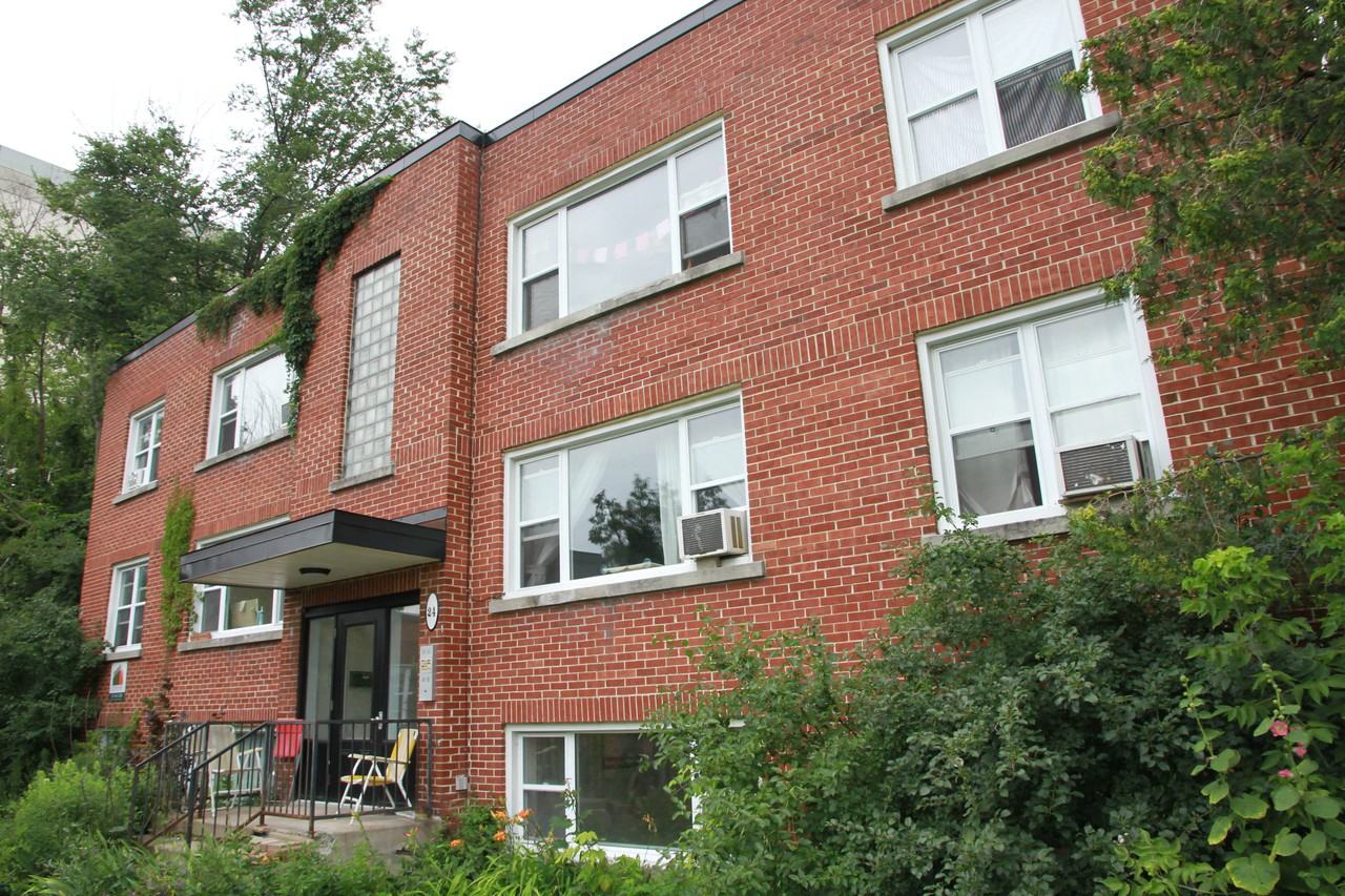 24 Chapleau Ave 6, Ottawa, ON K1M 1E2 2 Bedroom Apartment for Rent for