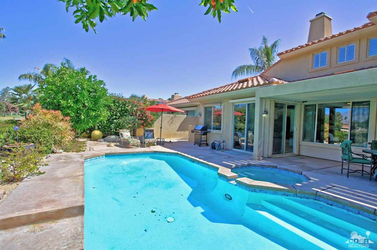 134 N Kavenish Dr - Photo 2 of 50