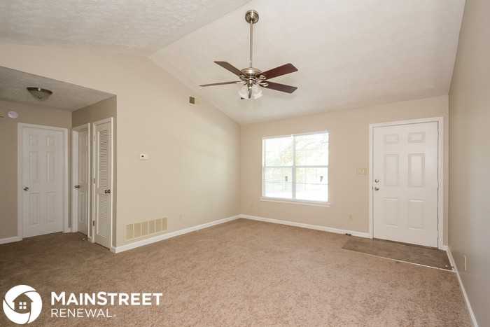 18 Jubilee Dr - Photo 3 of 15