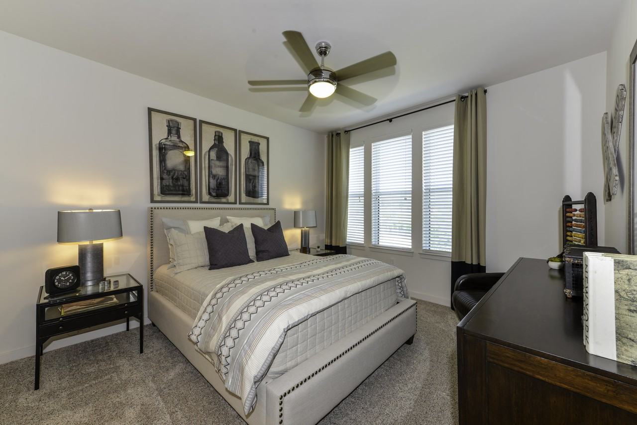 Station R Apartments - Photo 6 of 88