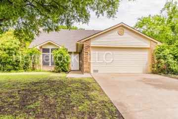 700 Kings Row Denton Tx 76209 4 Bedroom House For Rent For