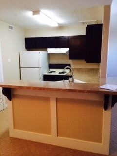 123 NW 15th St #1 - Photo 3 of 5