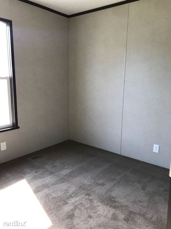 73 Pinewood Estates - Photo 3 of 7