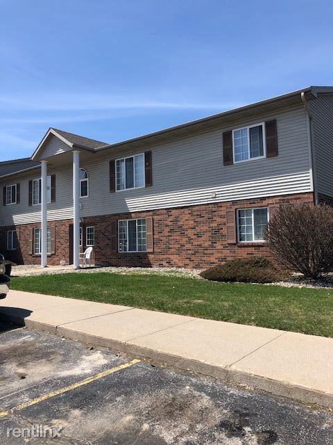 The Woods Apartments - Photo 2 of 9