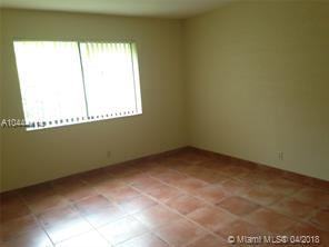 434 Lakeview Dr - Photo 2 of 5