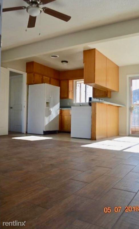 1269 Dakota St - Photo 3 of 18