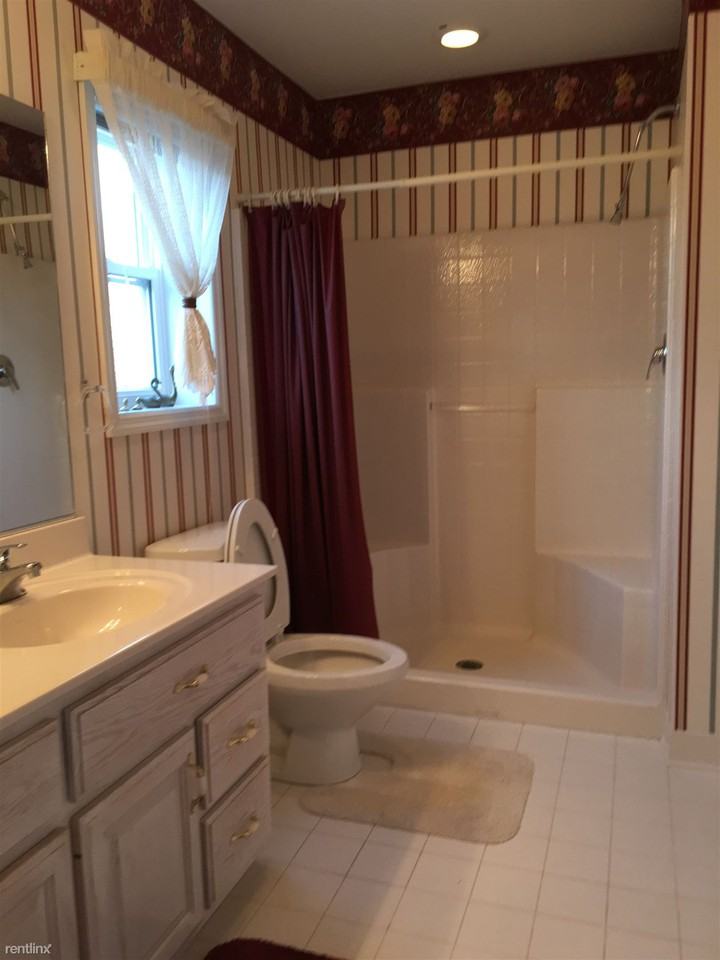 3222 Holland Ct - Photo 3 of 11