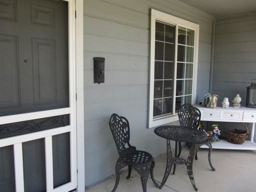 1009 Shenencock Way - Photo 3 of 9