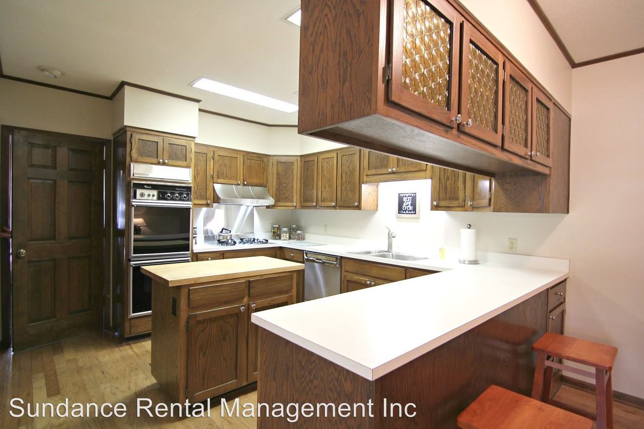 115 Teresa Ct - Photo 3 of 17