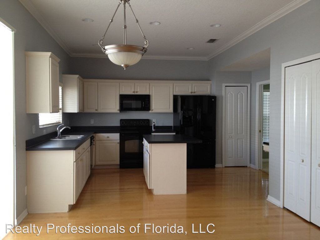 5226 Cape Hatteras Dr - Photo 2 of 22